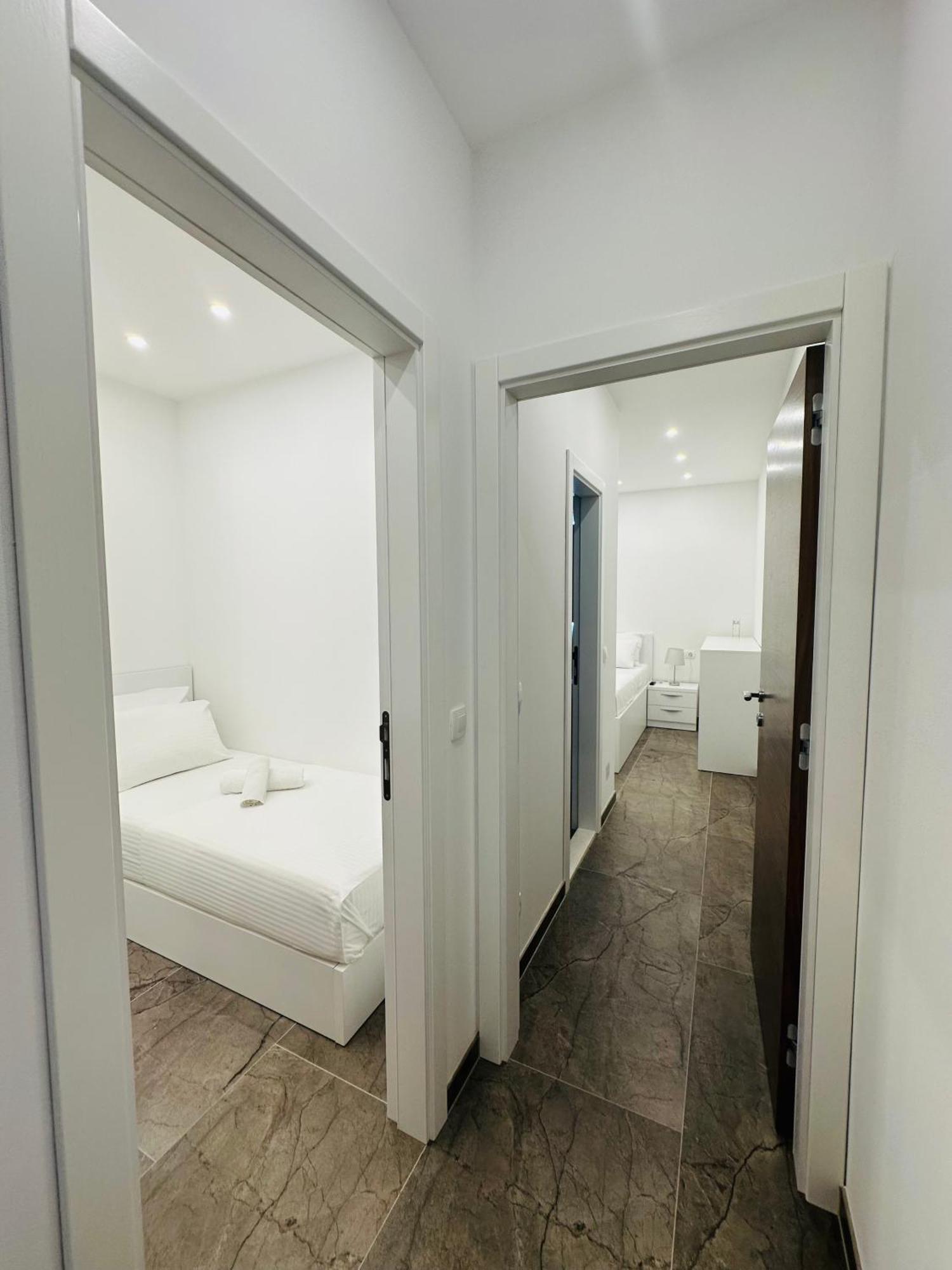 Vila Zrina - Apartmani Трогир Экстерьер фото