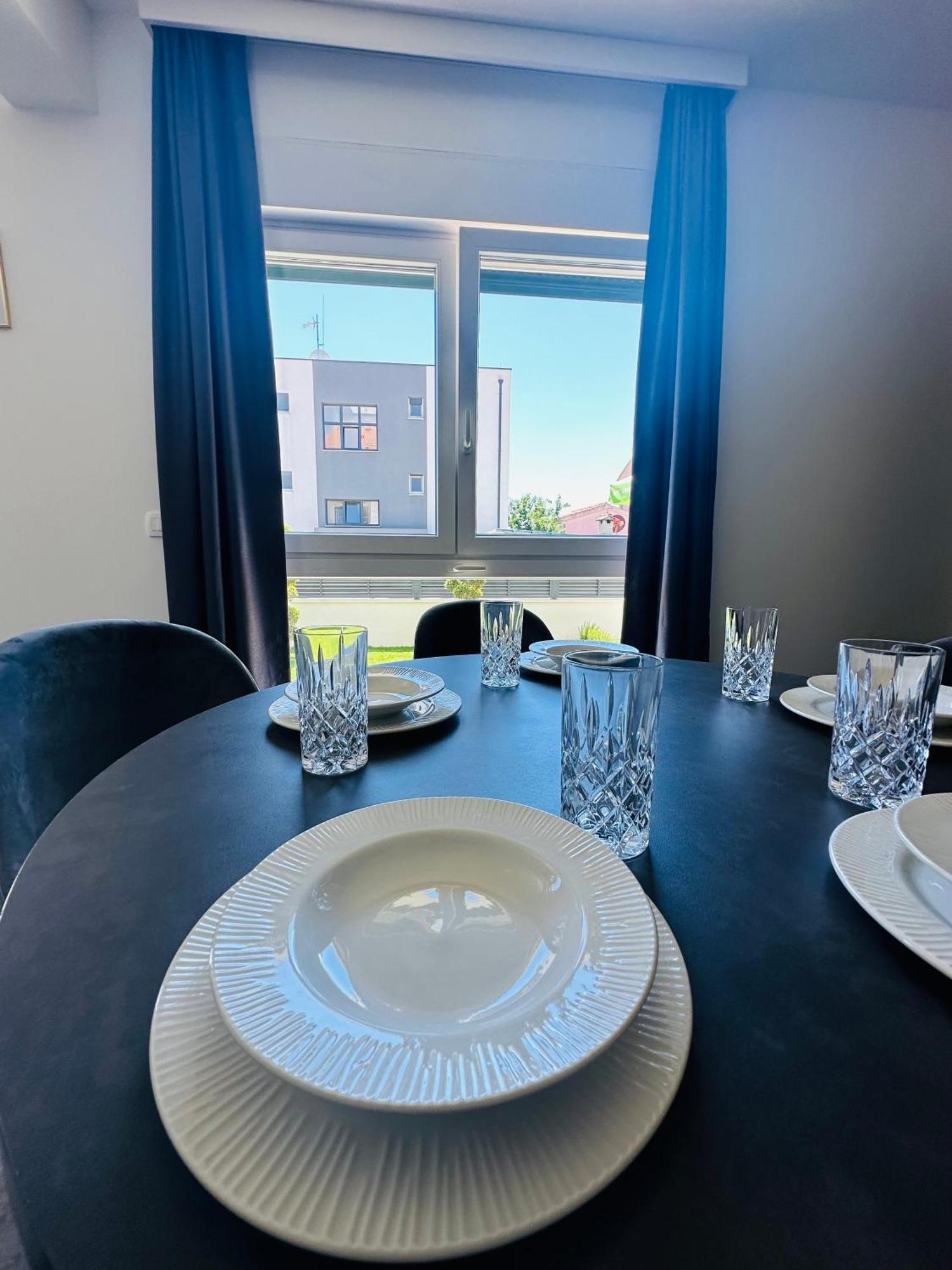 Vila Zrina - Apartmani Трогир Экстерьер фото