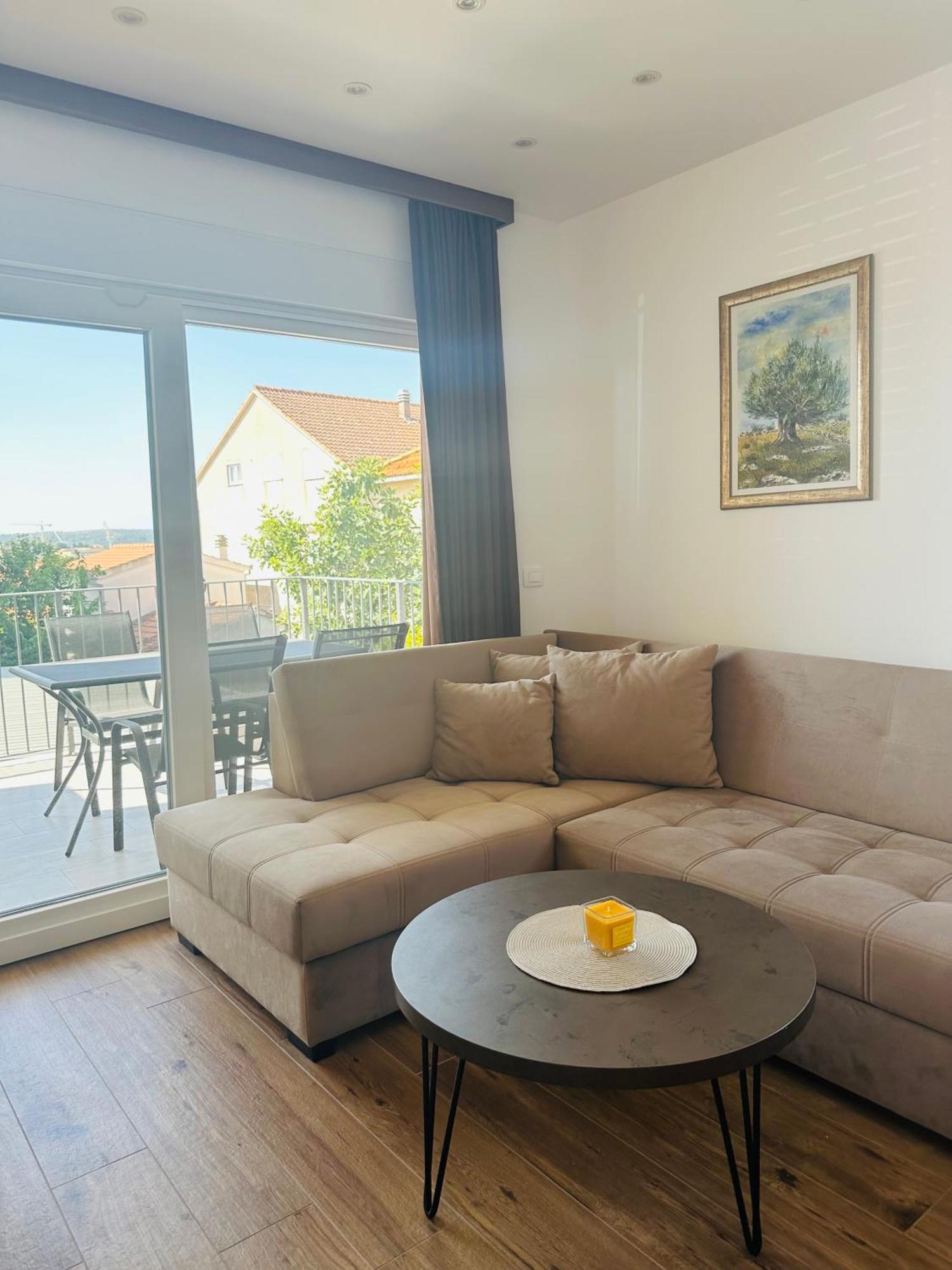 Vila Zrina - Apartmani Трогир Экстерьер фото